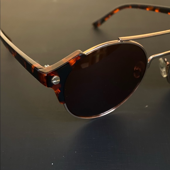Round leopard brown sunglasses - Picture 3 of 4
